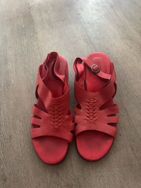 Keen Elizabeth Leather Wedge Sandal